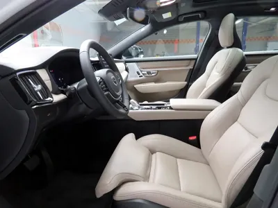Volvo S90 2026, 4111 км, за 39331.07 USD - фото 8