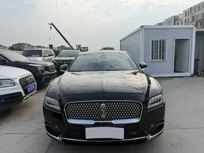 Lincoln Continental 2016, 100000 км, за 8681.41 USD