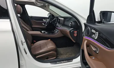 Mercedes-Benz E-Class 2018, 105467 км, за 12676.33 USD - фото 10