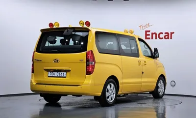 Hyundai Starex 2019, 107683 км, за 7017.2 USD