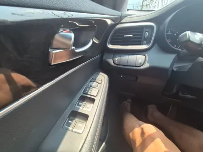 Kia Sorento 2017, 71561 км, за 9518.18 USD - фото 15