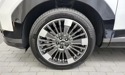 Hyundai Santafe 2024, 24667 км, за 26668.41 USD
