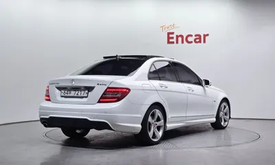 Mercedes-Benz C-Class 2014, 72783 км, за 7892.66 USD