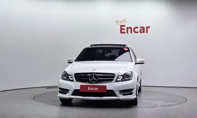 Mercedes-Benz C-Class 2014, 72783 км, за 7892.66 USD