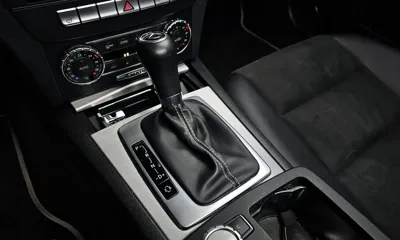 Mercedes-Benz C-Class 2014, 72783 км, за 7892.66 USD - фото 9