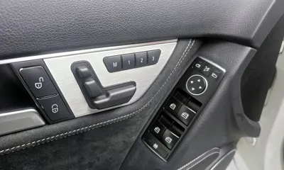 Mercedes-Benz C-Class 2014, 72783 км, за 7892.66 USD - фото 17