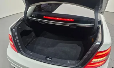 Mercedes-Benz C-Class 2014, 72783 км, за 7892.66 USD - фото 20