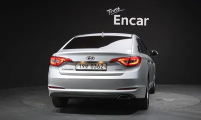 Hyundai Sonata 2016, 115804 км, за 6370.67 USD