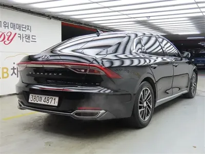 Hyundai Grandeur 2020, 116827 км, за 10831.04 USD