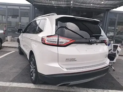Ford Edge 2015, 135000 км, за 7466.34 USD