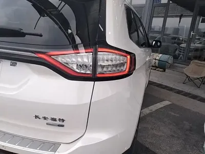 Ford Edge 2015, 135000 км, за 7466.34 USD - фото 8