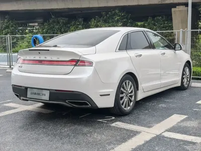 Lincoln MKZ 2018, 107000 км, за 7621.98 USD