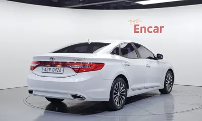 Hyundai Grandeur 2014, 156445 км, за 4569.53 USD
