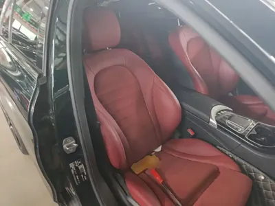 Mercedes-Benz C-Class 2021, 54300 км, за 18378.1 USD - фото 25