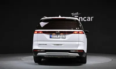 Kia Canival 2021, 59244 км, за 15850.68 USD