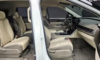 Kia Canival 2021, 59244 км, за 15850.68 USD - фото 10