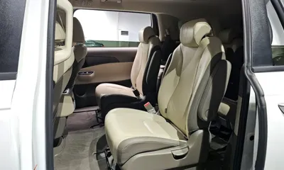 Kia Canival 2021, 59244 км, за 15850.68 USD - фото 12