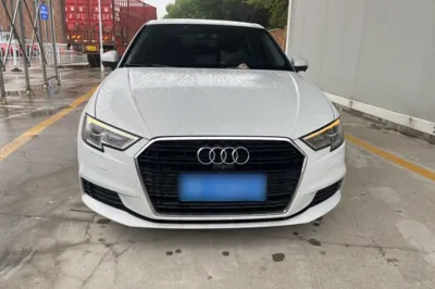 Audi A3 2018, 101300 км, за 9101 USD