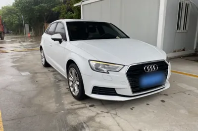 Audi A3 2018, 101300 км, за 9101 USD