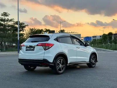 Honda Vezel 2021, 33000 км, за 9315.93 USD