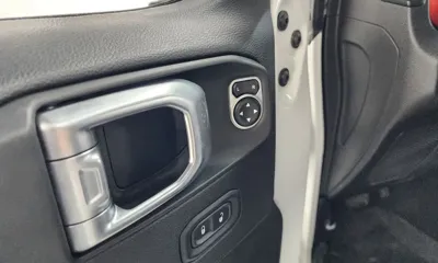 Jeep Wrangler 2019, 42782 км, за 27898.12 USD - фото 31