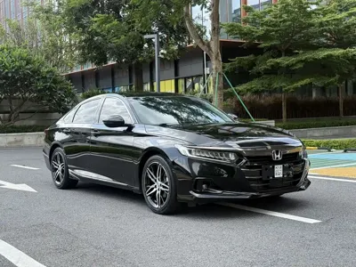 Honda Accord 2023, 28000 км, за 18535.69 USD