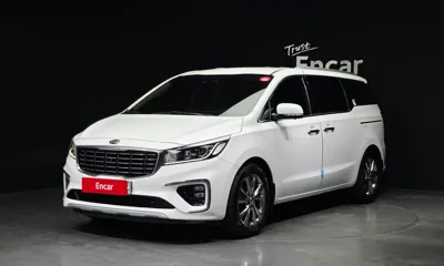 Kia Canival · 2020 год