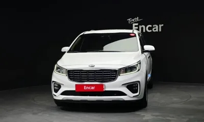 Kia Canival 2020, 127618 км, за 10371.54 USD