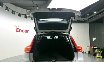 Volvo XC40 2019, 137097 км, за 11192.04 USD - фото 19