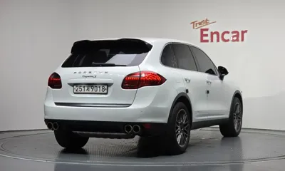 Porsche Cayenne 2012, 178484 км, за 9124.33 USD