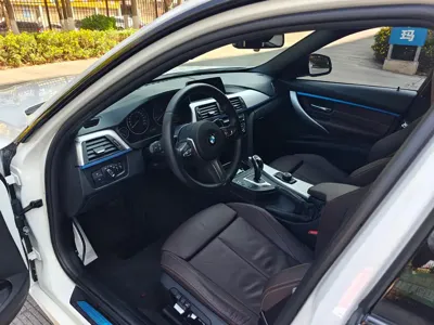 BMW 3 Series 2019, 45000 км, за 14704.79 USD