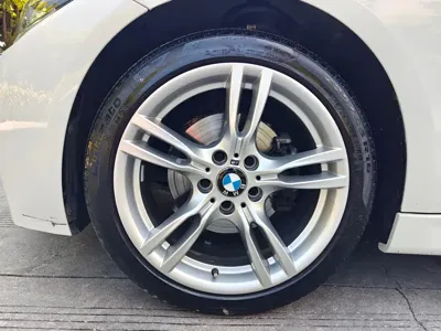 BMW 3 Series 2019, 45000 км, за 14704.79 USD - фото 19
