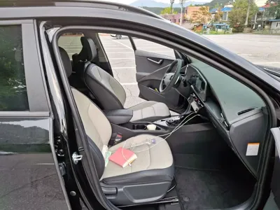 Kia Niro 2025, 18000 км, за 19758.97 USD - фото 10