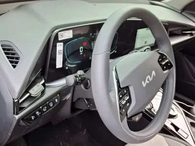 Kia Niro 2025, 18000 км, за 19758.97 USD - фото 18
