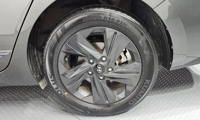 Hyundai Avante 2021, 44563 км, за 12936.01 USD - фото 21