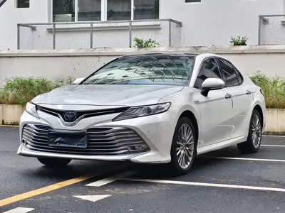 Toyota Camry · 2019 год