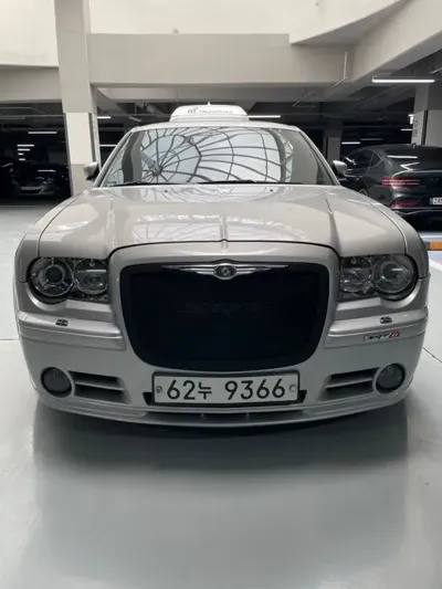 Chrysler 300C 2008, 94917 км, за 12893.14 USD