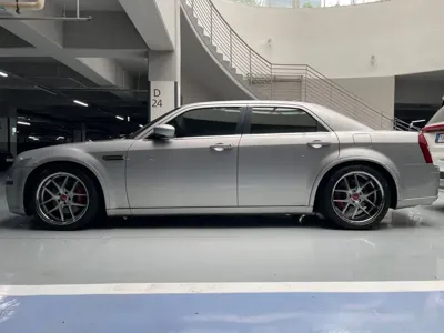 Chrysler 300C 2008, 94917 км, за 12893.14 USD