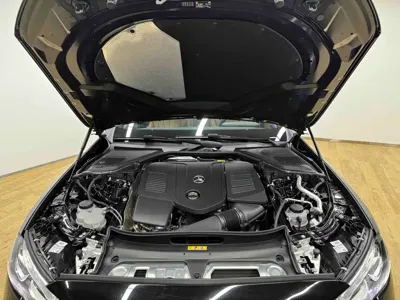 Mercedes-Benz E-Class 2026, 3900 км, за 59541.62 USD - фото 15
