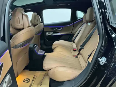 Mercedes-Benz E-Class 2026, 3900 км, за 59541.62 USD - фото 21