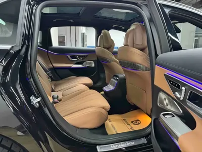 Mercedes-Benz E-Class 2026, 3900 км, за 59541.62 USD - фото 27