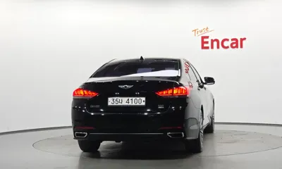 Hyundai Genesis 2015, 60323 км, за 7814.02 USD