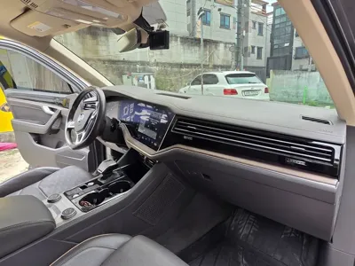 Volkswagen Touareg 2020, 172925 км, за 20940 USD - фото 13