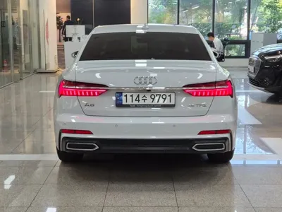Audi A6 2023, 53080 км, за 23402.45 USD