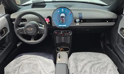 MINI Cooper Convertible 2026, 6108 км, за 26176.98 USD - фото 7