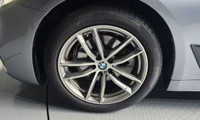 BMW 5-Series 2017, 88208 км, за 14375.74 USD