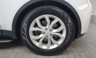 Land Rover Discovery 2019, 102295 км, за 14582.23 USD