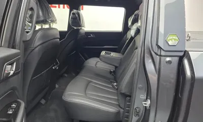 KG_Mobility_Ssangyong Rexton 2024, 8680 км, за 18753.66 USD - фото 12