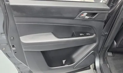 KG_Mobility_Ssangyong Rexton 2024, 8680 км, за 18753.66 USD - фото 25