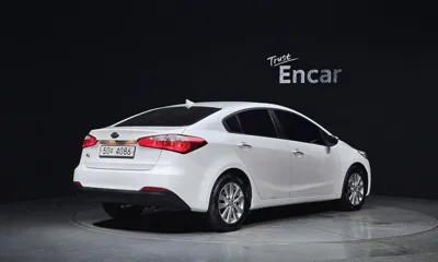 Kia K3 2014, 80116 км, за 4394.38 USD